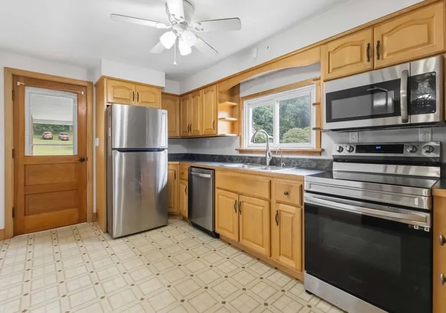 Photo 4 of Sale Pending at 425 Spring Rd, Centerville, PA 15417 | MLS# 1772275 | Listing updated on 2026-09-09