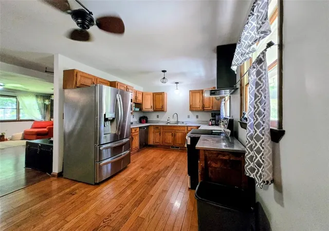 Photo 3 of Single family home for sale at 838 Orchard Ter Dr, Wilmington Twp, PA 16142 | MLS# 1772267 | Listing updated on 2026-09-06