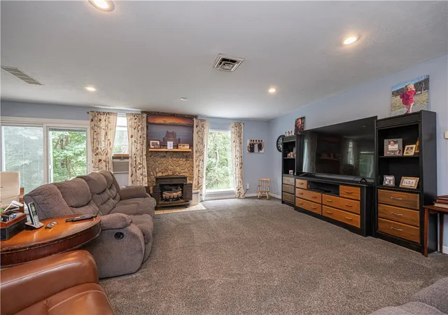 Photo 3 of Single family home for sale at 5255 Saltsburg Rd, Murrysville, PA 15668 | MLS# 1772461 | Listing updated on 2026-09-12
