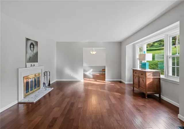 Photo 4 of Single family home for sale at 103 Highland Dr, Peters Twp, PA 15317 | MLS# 1772402 | Listing updated on 2026-09-13