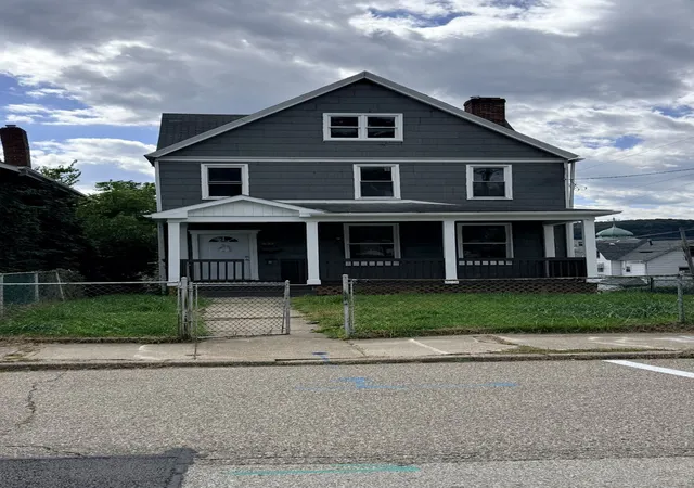 Photo 1 of Single family home for sale at 1633 Leishman Ave, Arnold, PA 15068 | MLS# 1772480 | Listing updated on 2026-09-13