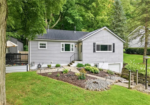 Photo 2 of Single family home for sale at 702 Liberty St, Jamestown, PA 16134 | MLS# 1772477 | Listing updated on 2026-09-14