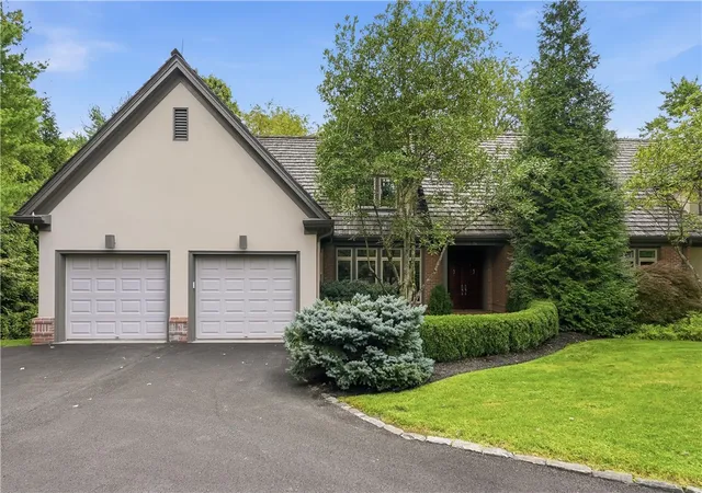 Photo 3 of Townhouse for sale at 26 The Trillium, Fox Chapel, PA 15238 | MLS# 1771288 | Listing updated on 2026-09-15