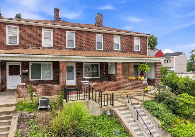 Photo 3 of Single family home for sale at 1879 Jancey St, Morningside, PA 15206 | MLS# 1772496 | Listing updated on 2026-10-03