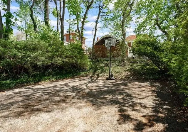 Photo 21 of Single family home for sale at 267 Academy Ave, Mt Lebanon, PA 15228 | MLS# 1772499 | Listing updated on 2026-10-06