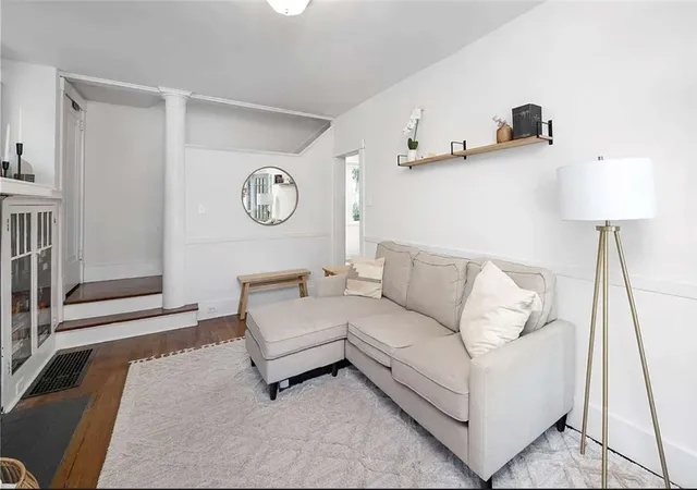 Photo 4 of Single family home for sale at 267 Academy Ave, Mt Lebanon, PA 15228 | MLS# 1772499 | Listing updated on 2026-09-13