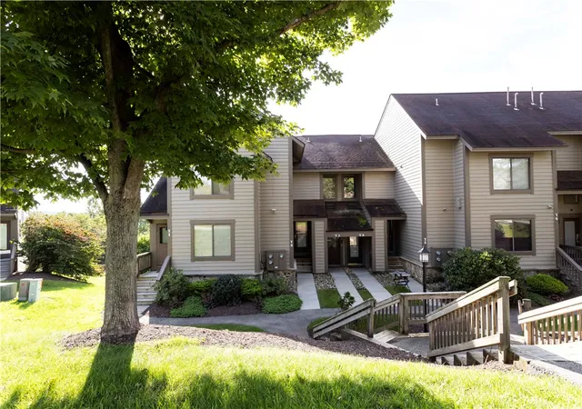 Photo 2 of Condo for sale at Y3 Sunridge Dr, Seven Springs Resort, PA 15622 | MLS# 1772500 | Listing updated on 2026-09-01
