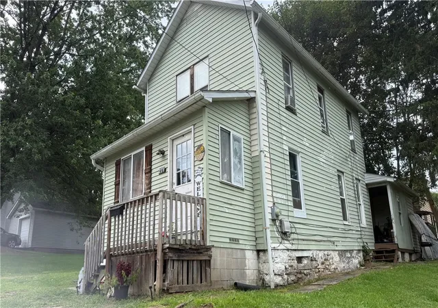 Photo 2 of Single family home for sale at 274 Andrew St, Sharon, PA 16146 | MLS# 1772495 | Listing updated on 2026-10-07