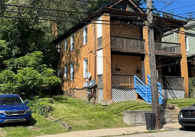 Photo 3 of House for sale at 1735 Laketon Rd, Wilkinsburg, PA 15221 | MLS# 1772505 | Listing updated on 2026-09-13