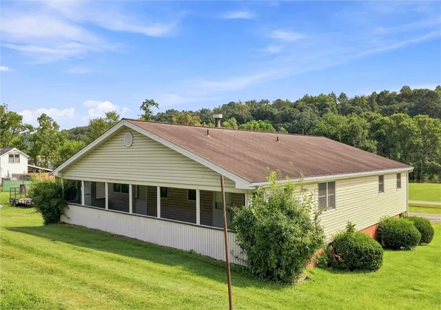 Photo 3 of Single family home for sale at 401 Industry Rd (rear), Elizabeth Twp/boro, PA 15018 | MLS# 1772419 | Listing updated on 2026-09-01