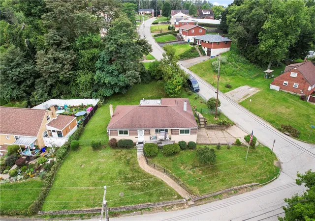 Photo 2 of Single family home for sale at 11204 Azalea Dr, Penn Hills, PA 15235 | MLS# 1771435 | Listing updated on 2026-10-05