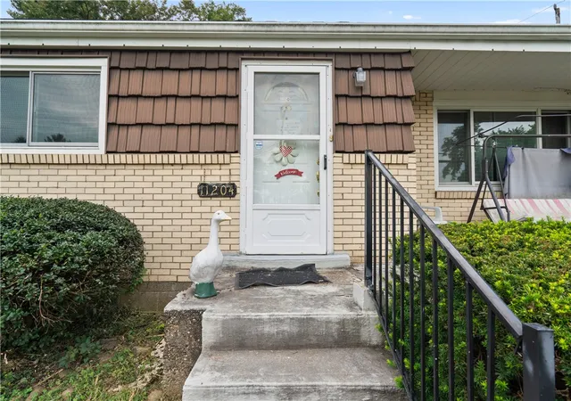 Photo 3 of Single family home for sale at 11204 Azalea Dr, Penn Hills, PA 15235 | MLS# 1771435 | Listing updated on 2026-10-11