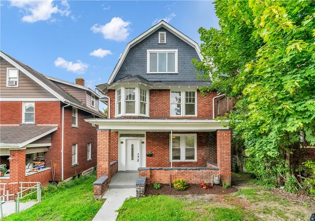Photo 2 of Single family home for sale at 1547 Clairtonica St, Crafton Heights, PA 15205 | MLS# 1772526 | Listing updated on 2026-09-05