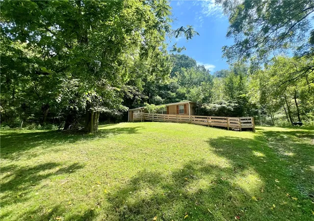 Photo 1 of Manufactured home for sale at 904 Court St, New Castle, PA 16101 | MLS# 1772532 | Listing updated on 2026-09-01