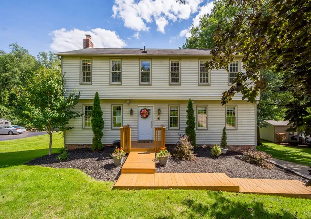 Photo 1 of Single family home for sale at 2321 Cramden Rd, Upper St Clair, PA 15241 | MLS# 1772536 | Listing updated on 2026-09-09