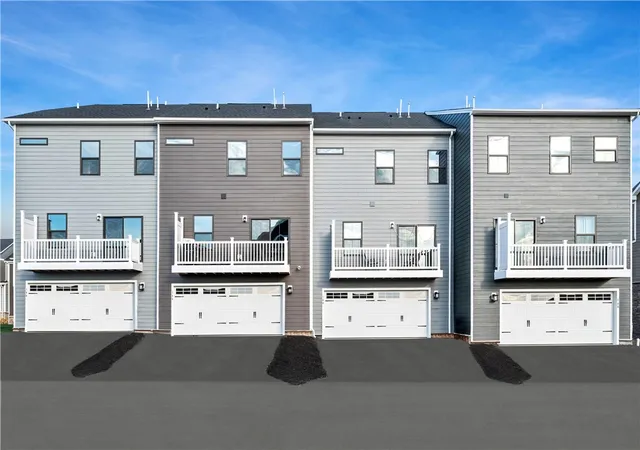 Photo 2 of Townhouse for sale at 155 Mossy Oak Dr, Moon/crescent Twp, PA 15108 | MLS# 1772522 | Listing updated on 2026-10-06