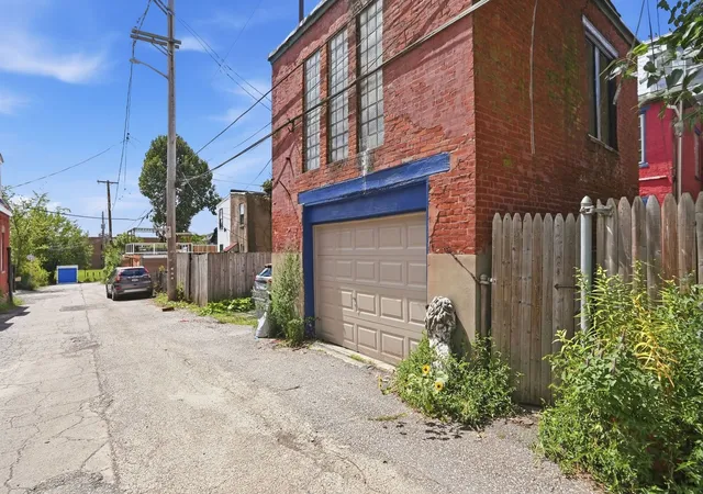 Photo 4 of Townhouse for sale at 728 N Beatty St, East Liberty, PA 15206 | MLS# 1772548 | Listing updated on 2026-10-09