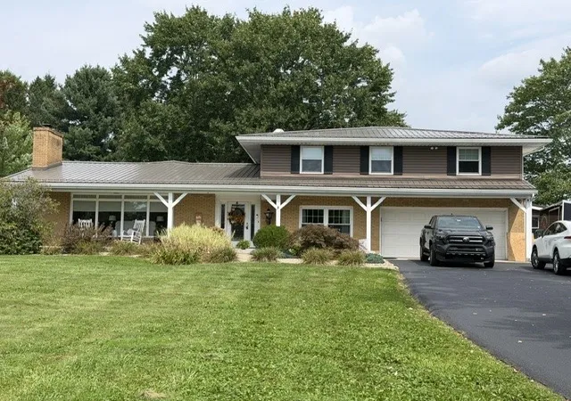 Photo 2 of Single family home for sale at 3453 Ellwood Rd, Shenango Twp, PA 16101 | MLS# 1772539 | Listing updated on 2026-09-02