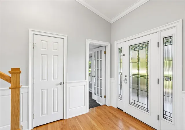 Photo 3 of Single family home for sale at 3453 Ellwood Rd, Shenango Twp, PA 16101 | MLS# 1772539 | Listing updated on 2026-10-22