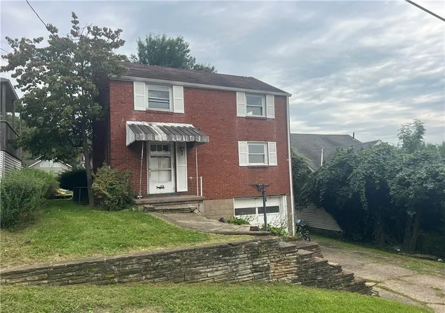 Photo 3 of Sale Pending at 456 29th Street, Mc Keesport, PA 15132 | MLS# 1772141 | Listing updated on 2026-09-09