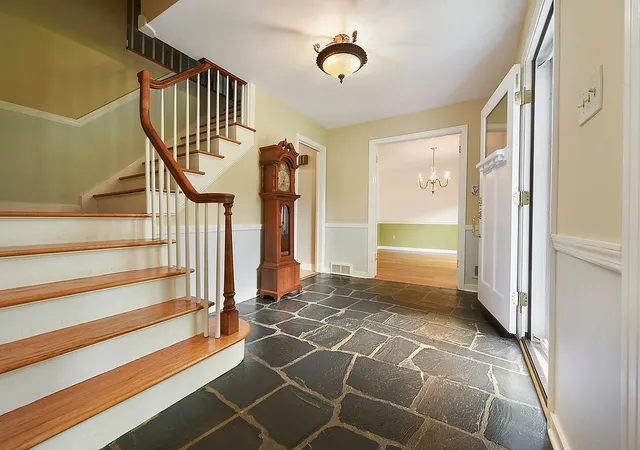 Photo 2 of Single family home for sale at 111 Wilmar Dr, Fox Chapel, PA 15238 | MLS# 1772177 | Listing updated on 2026-09-06