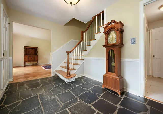 Photo 3 of Single family home for sale at 111 Wilmar Dr, Fox Chapel, PA 15238 | MLS# 1772177 | Listing updated on 2026-09-06