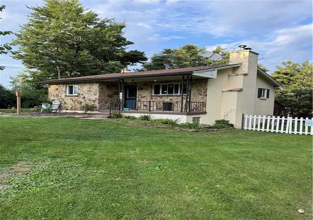 Photo 3 of Sale Pending at 148 Guy Dr, Conemaugh/young Twps   Ind, PA 15725 | MLS# 1772420 | Listing updated on 2026-09-06