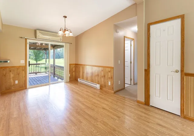 Photo 4 of Sale Pending at 1000 Shady Ln Rd, Pulaski Twp, PA 16143 | MLS# 1772563 | Listing updated on 2026-09-05