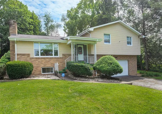 Photo 1 of Single family home for sale at 934 Old State Route 66, City Of Greensburg, PA 15601 | MLS# 1772564 | Listing updated on 2026-09-11