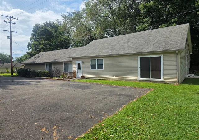Photo 2 of Single family home for sale at 113 Danko Ln, Hempfield Twp, PA 15601 | MLS# 1772474 | Listing updated on 2026-09-04