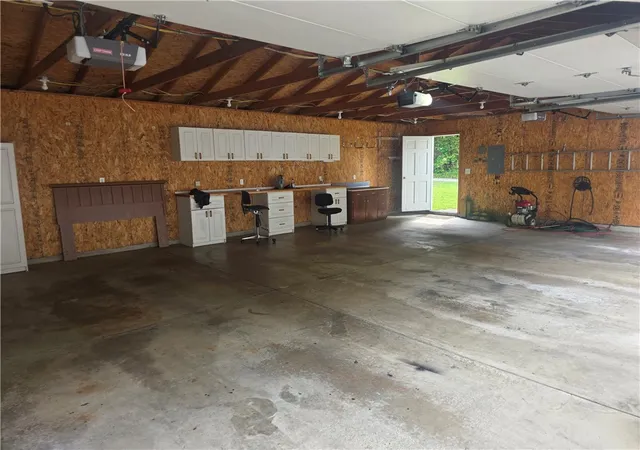 Photo 4 of Single family home for sale at 113 Danko Ln, Hempfield Twp, PA 15601 | MLS# 1772474 | Listing updated on 2026-09-04