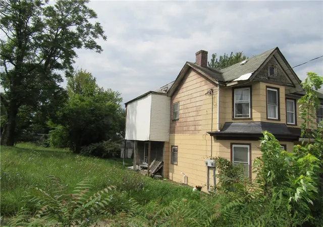 Photo 2 of Multi family home for sale at 140 Walnut St, Uniontown, PA 15401 | MLS# 1772584 | Listing updated on 2026-09-02