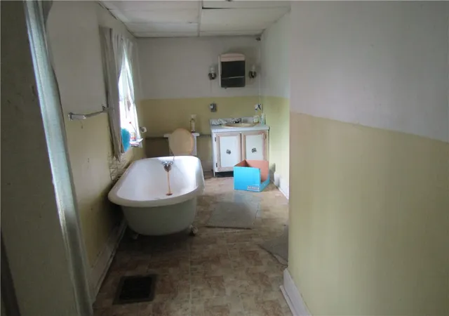 Photo 3 of Multi family home for sale at 140 Walnut St, Uniontown, PA 15401 | MLS# 1772584 | Listing updated on 2026-09-02