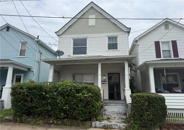 Photo 1 of Single family home for sale at 105 18th Street, Vandergrift, PA 15690 | MLS# 1772448 | Listing updated on 2026-09-02