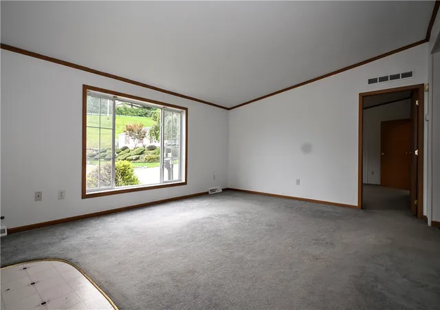 Photo 4 of Sale Pending at 1039 Golden Cir, Forward Twp, PA 15037 | MLS# 1772596 | Listing updated on 2026-09-09