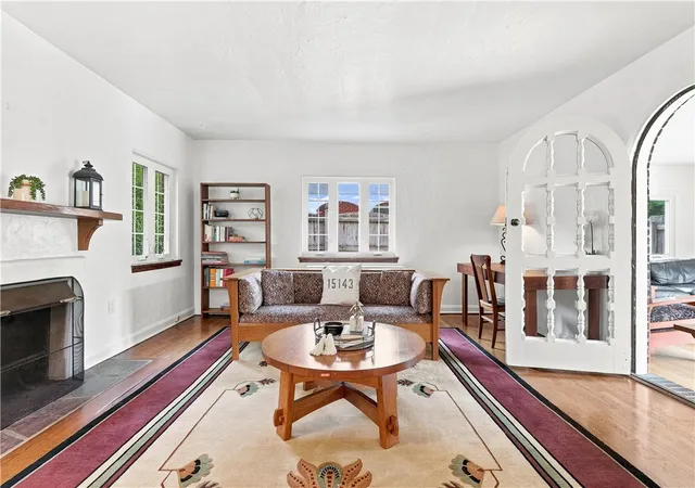 Photo 4 of Single family home for sale at 302 Maple Ln, Edgeworth, PA 15143 | MLS# 1772560 | Listing updated on 2026-09-08