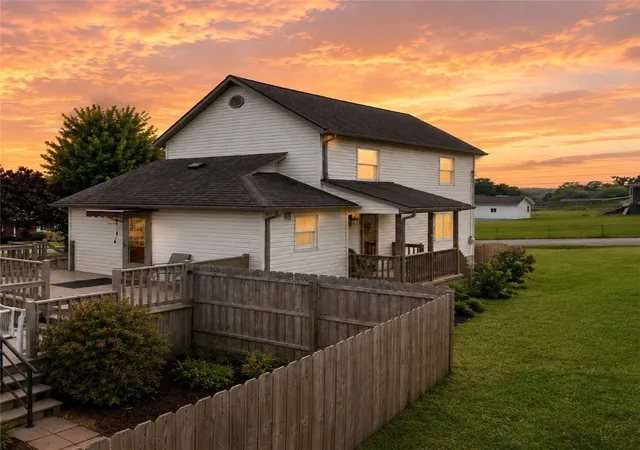 Photo 3 of Single family home for sale at 100 Penn Ave, Masontown, PA 15461 | MLS# 1772383 | Listing updated on 2026-10-05