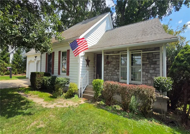 Photo 1 of Sale Pending at 525 Davis Ave, Somerset Boro, PA 15501 | MLS# 1772606 | Listing updated on 2026-09-08