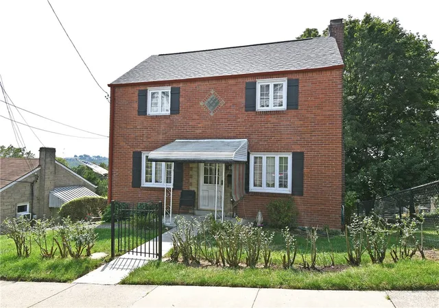 Photo 1 of Single family home for sale at 506 Fisher St, Arlington, PA 15210 | MLS# 1770526 | Listing updated on 2026-09-02