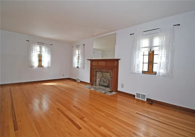 Photo 2 of Single family home for sale at 506 Fisher St, Arlington, PA 15210 | MLS# 1770526 | Listing updated on 2026-09-02