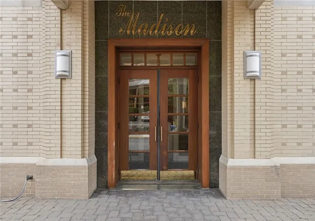 Photo 2 of Condo for sale at 220 N Bellefield Ave #1002, Oakland, PA 15213 | MLS# 1772544 | Listing updated on 2026-09-02