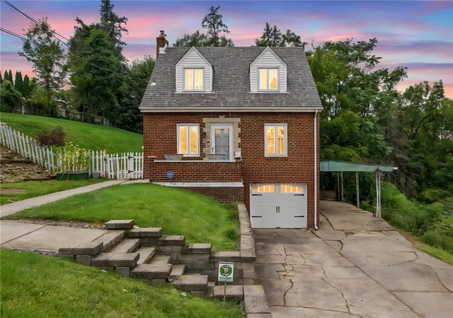 Photo 3 of Single family home for sale at 4330 Overhill St, Bethel Park, PA 15102 | MLS# 1772621 | Listing updated on 2026-10-06