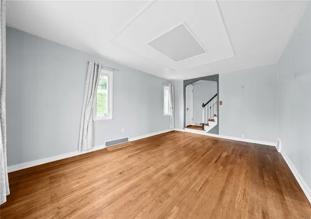 Photo 3 of Single family home for sale at 4330 Overhill St, Bethel Park, PA 15102 | MLS# 1772621 | Listing updated on 2026-10-06