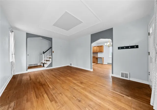 Photo 4 of Single family home for sale at 4330 Overhill St, Bethel Park, PA 15102 | MLS# 1772621 | Listing updated on 2026-10-06