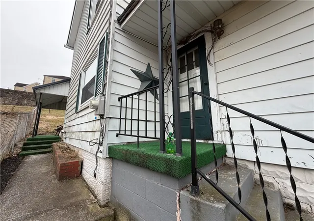 Photo 3 of Single family home for sale at 28 Grant St, Menallen Twp, PA 15468 | MLS# 1772628 | Listing updated on 2026-09-02