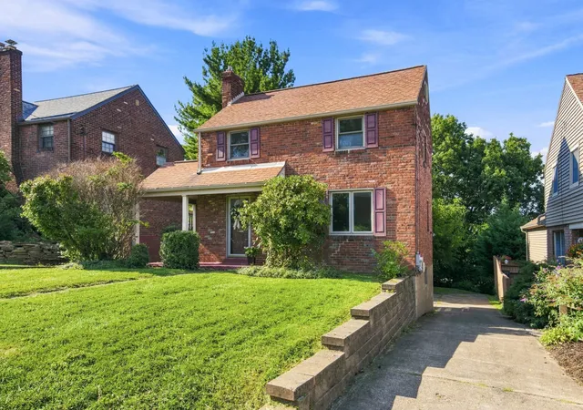 Photo 1 of Single family home for sale at 529 Old Farm Rd, Baldwin Twp, PA 15234 | MLS# 1772653 | Listing updated on 2026-09-05