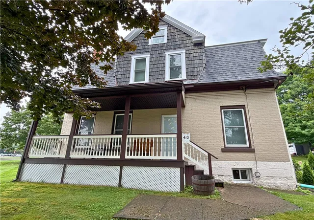 Photo 1 of Multi family home for sale at 410 Liberty St, Grove City Boro, PA 16127 | MLS# 1772673 | Listing updated on 2026-09-09