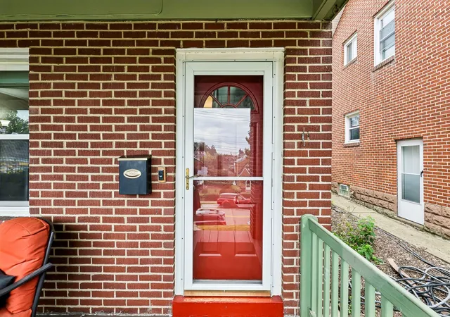 Photo 3 of Single family home for sale at 4702 Stanton Ave, Stanton Heights, PA 15201 | MLS# 1772687 | Listing updated on 2026-09-09