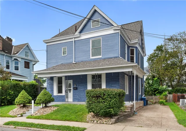 Photo 2 of Single family home for sale at 22 Hawthorne Ave, Crafton, PA 15205 | MLS# 1772559 | Listing updated on 2026-09-02