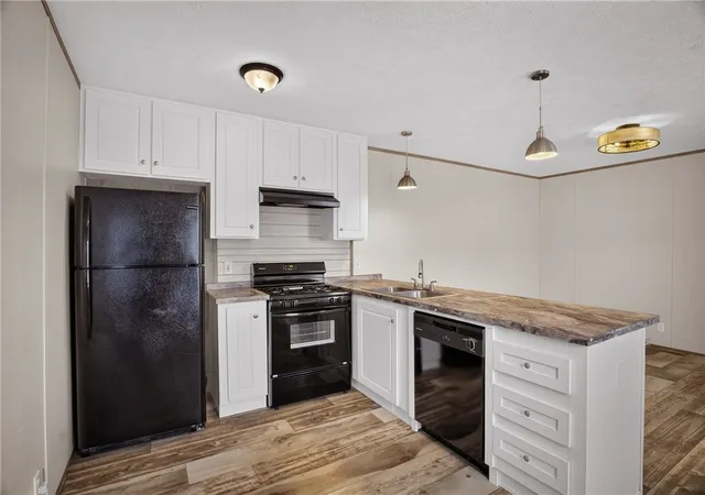 Photo 3 of Manufactured home for sale at 49 Imperial Ave, Canton Twp, PA 15301 | MLS# 1772682 | Listing updated on 2026-09-02